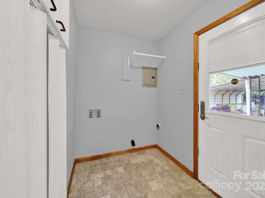 7410 Middlebury Place, Charlotte, NC 28212.  MLS# CAR4246123, YatesRealty ID 5281. 