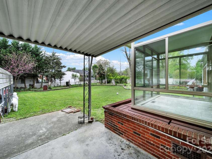 7410 Middlebury Place, Charlotte, NC 28212.  MLS# CAR4246123, YatesRealty ID 5281. 