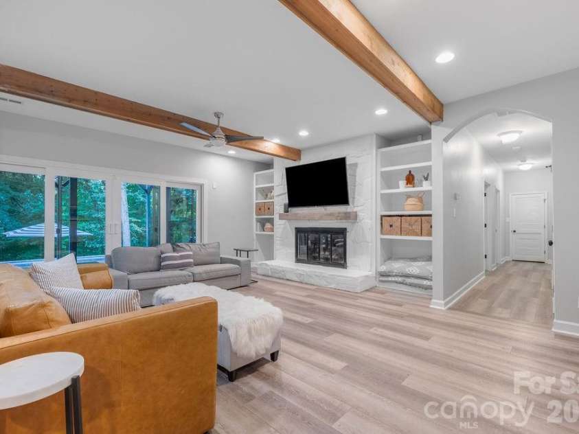 3525 Windbluff Drive, Charlotte, NC 28277.  MLS# CAR4428020, YatesRealty ID 52811. Basement