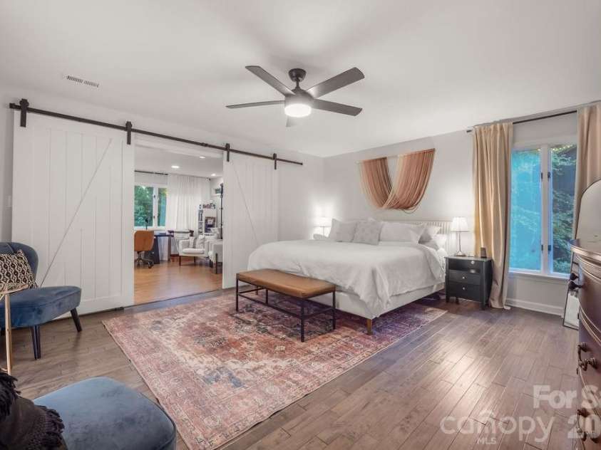 3525 Windbluff Drive, Charlotte, NC 28277.  MLS# CAR4428020, YatesRealty ID 52811. Primary Bedroom