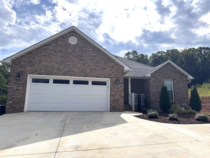 792 Harris Avenue, Valdese, NC 28690.  MLS# CAR4425398, YatesRealty ID 52813. 