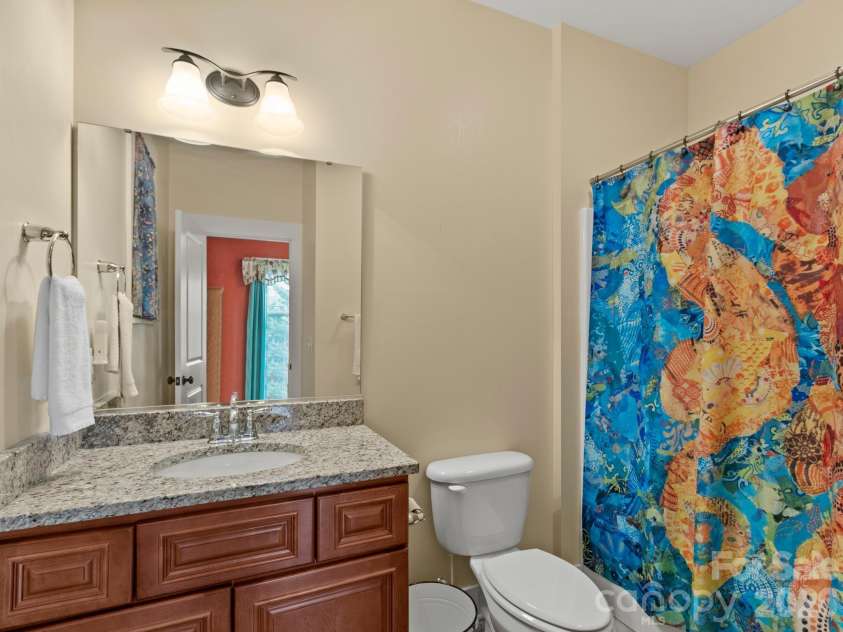 3 Byrdcliffe Lane, Asheville, NC 28805.  MLS# CAR4426745, YatesRealty ID 52814. 