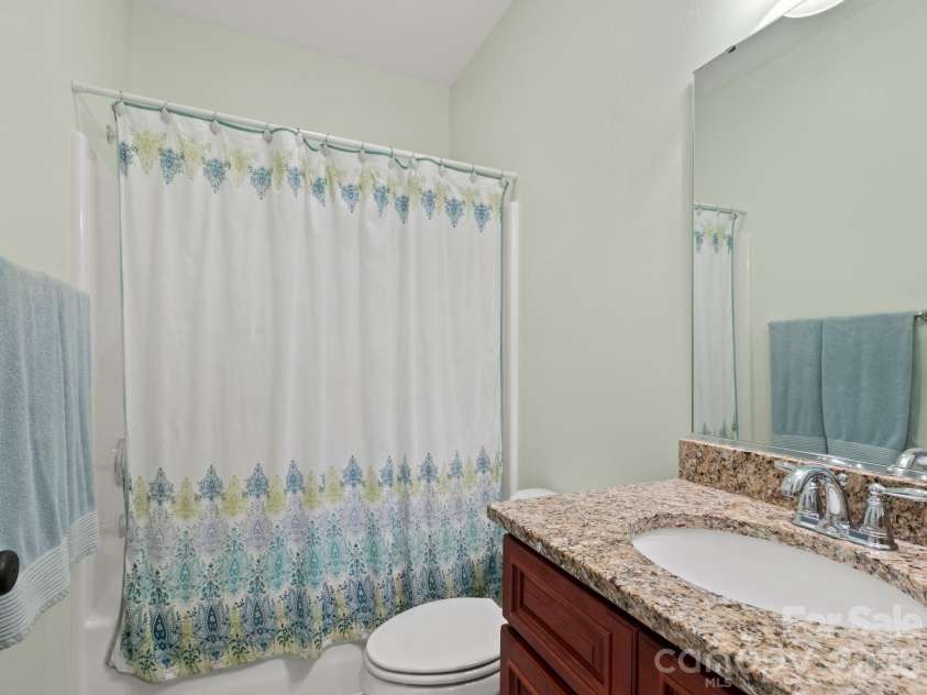 3 Byrdcliffe Lane, Asheville, NC 28805.  MLS# CAR4426745, YatesRealty ID 52814. 