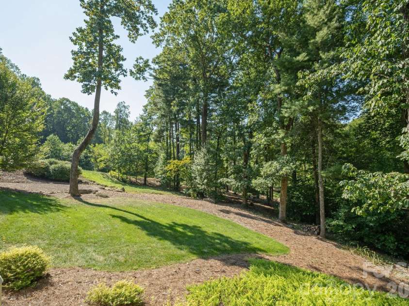 8 MANORWOOD Court, Flat Rock, NC 28731.  MLS# CAR4428068, YatesRealty ID 52817. 