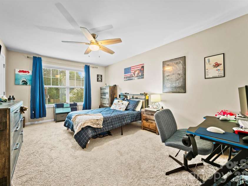 2365 Seagull Drive, Denver, NC 28037.  MLS# CAR4428307, YatesRealty ID 52819. 
