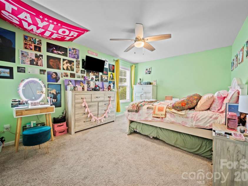 2365 Seagull Drive, Denver, NC 28037.  MLS# CAR4428307, YatesRealty ID 52819. 