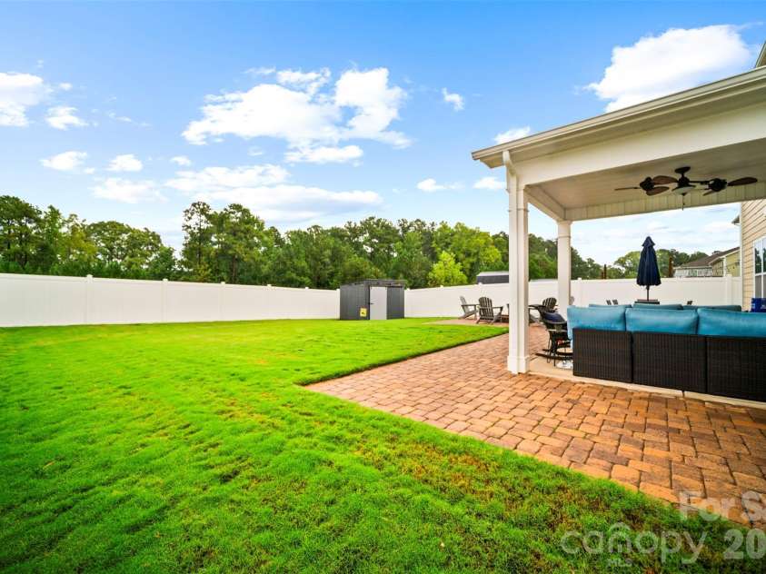 2365 Seagull Drive, Denver, NC 28037.  MLS# CAR4428307, YatesRealty ID 52819. 