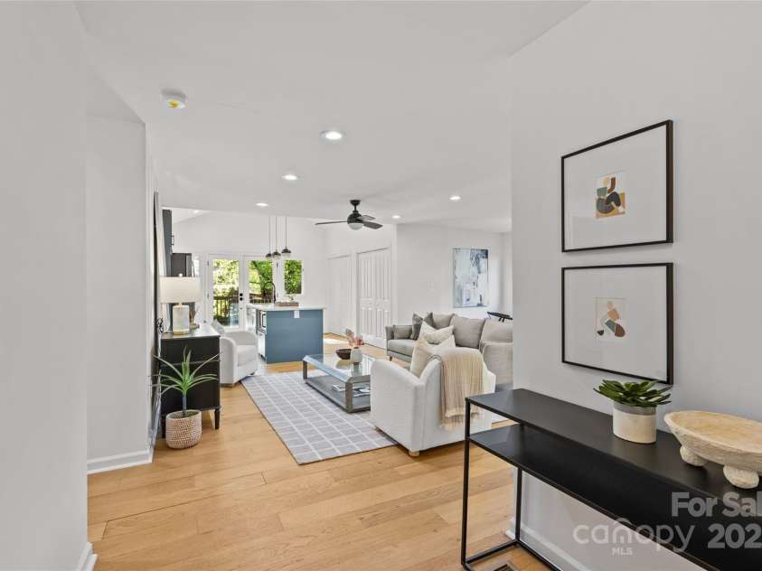 1330 Dean Street, Charlotte, NC 28216.  MLS# CAR4245686, YatesRealty ID 5282. 