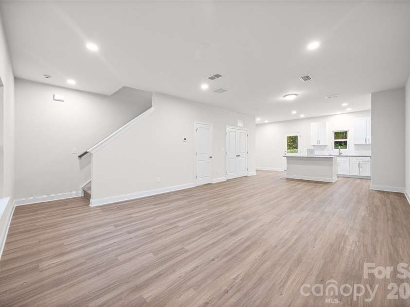 610 Lewis Street, Dallas, NC 28034.  MLS# CAR4428302, YatesRealty ID 52822. 