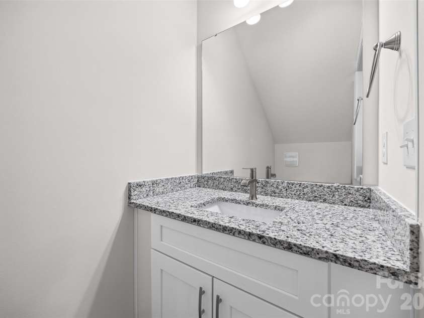 610 Lewis Street, Dallas, NC 28034.  MLS# CAR4428302, YatesRealty ID 52822. 