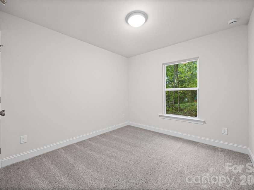 610 Lewis Street, Dallas, NC 28034.  MLS# CAR4428302, YatesRealty ID 52822. 