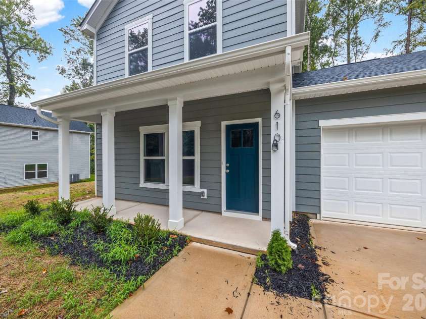 610 Lewis Street, Dallas, NC 28034.  MLS# CAR4428302, YatesRealty ID 52822. 
