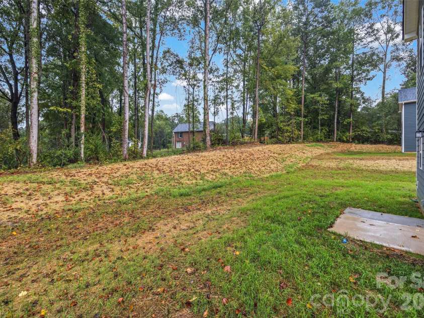 610 Lewis Street, Dallas, NC 28034.  MLS# CAR4428302, YatesRealty ID 52822. 