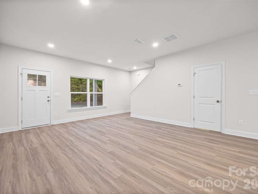 608 Lewis Street, Dallas, NC 28034.  MLS# CAR4428327, YatesRealty ID 52827. 