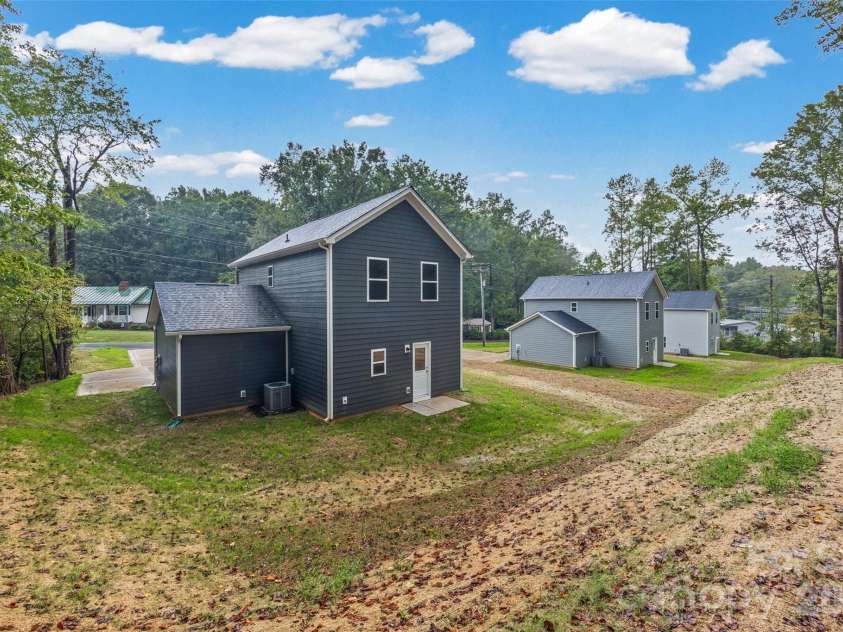 608 Lewis Street, Dallas, NC 28034.  MLS# CAR4428327, YatesRealty ID 52827. 