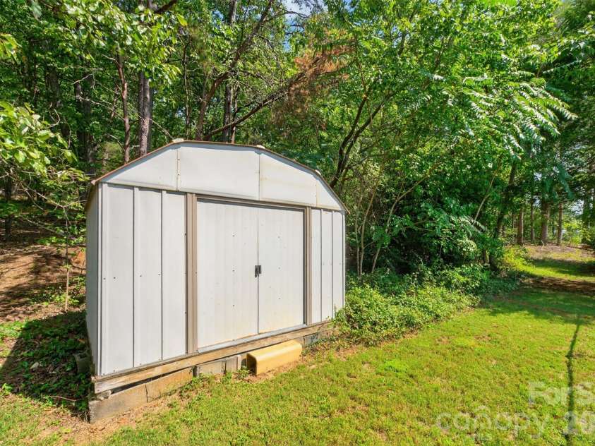 3175 Lynn Mountain Road, Vale, NC 28168.  MLS# CAR4428329, YatesRealty ID 52830. 
