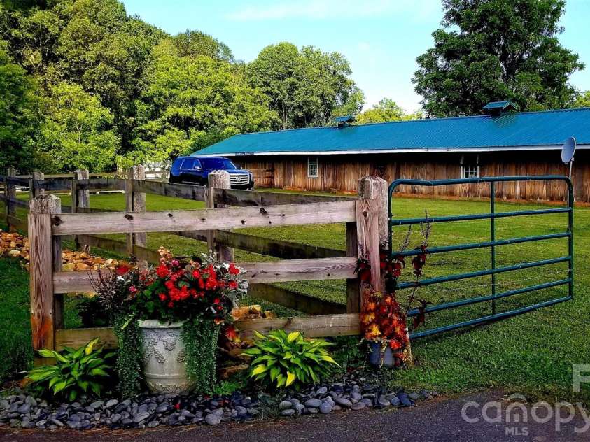 203 Victory Pass Lane, Rutherfordton, NC 28139.  MLS# CAR4422157, YatesRealty ID 52834. 