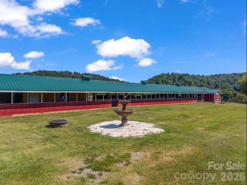 203 Victory Pass Lane, Rutherfordton, NC 28139.  MLS# CAR4422157, YatesRealty ID 52834. 