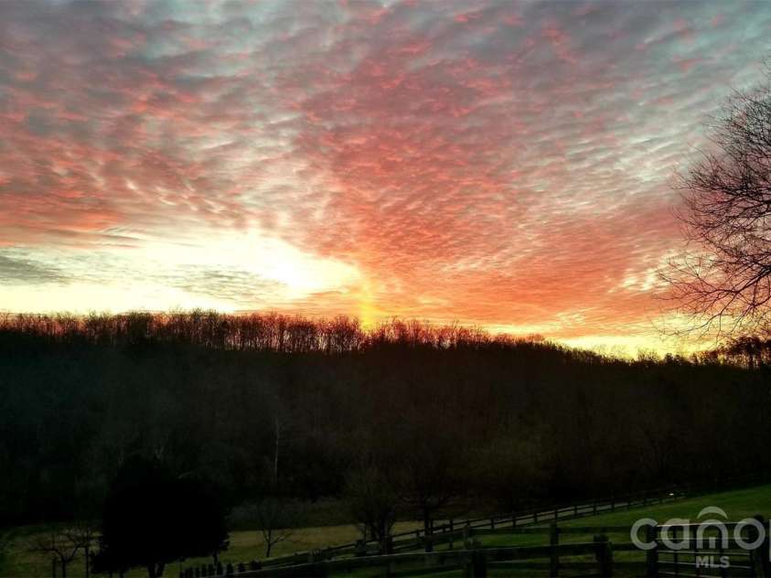 203 Victory Pass Lane, Rutherfordton, NC 28139.  MLS# CAR4422157, YatesRealty ID 52834. Sunrise