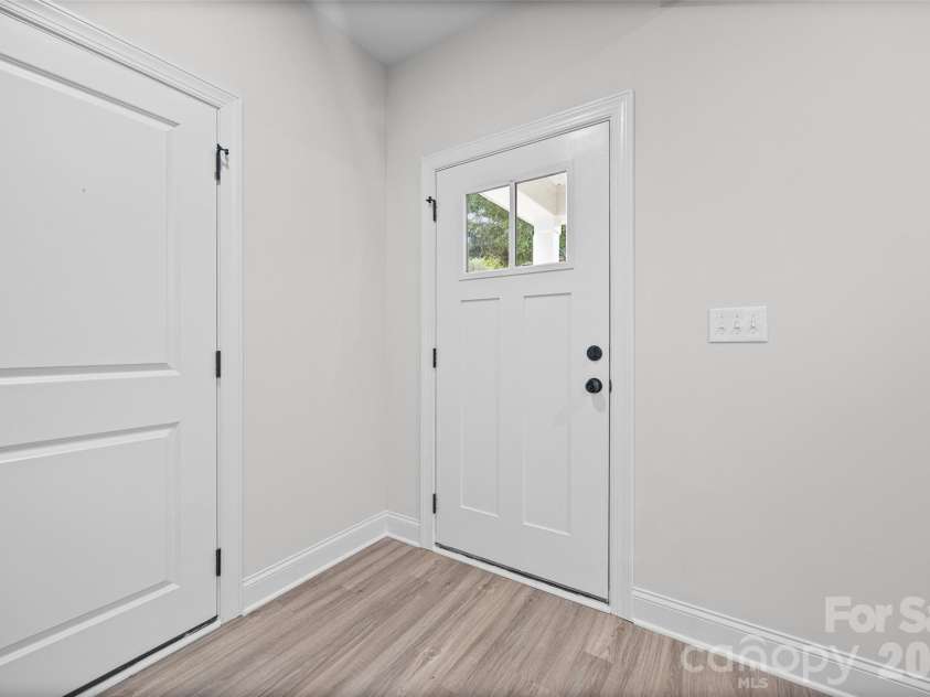 600 Lewis Street, Dallas, NC 28034.  MLS# CAR4428347, YatesRealty ID 52835. 