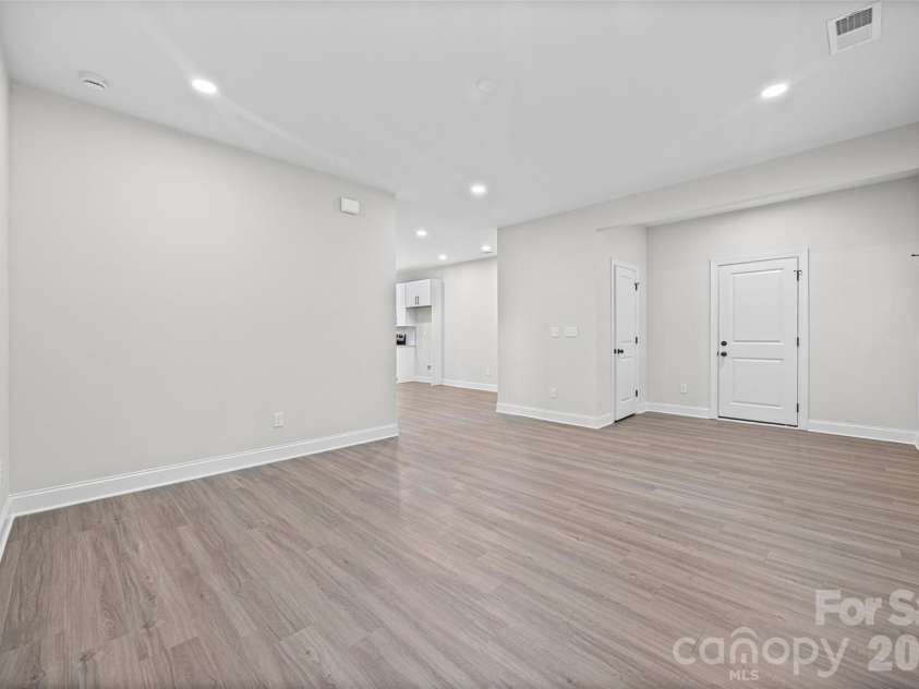 600 Lewis Street, Dallas, NC 28034.  MLS# CAR4428347, YatesRealty ID 52835. 