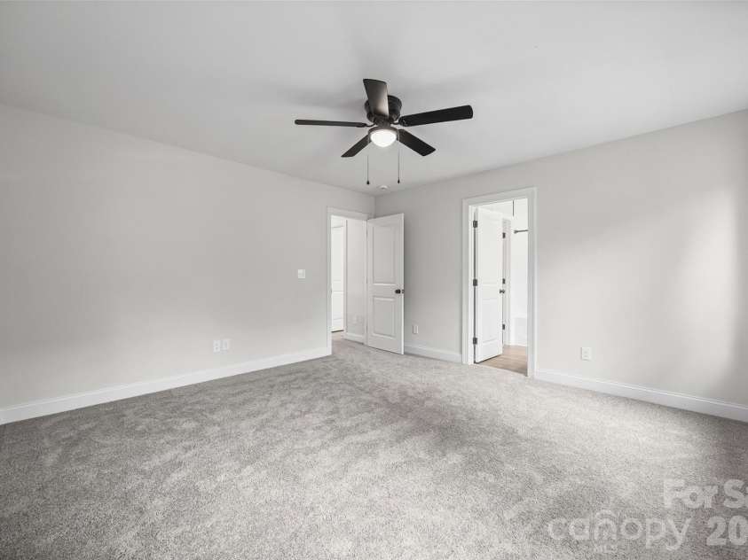 600 Lewis Street, Dallas, NC 28034.  MLS# CAR4428347, YatesRealty ID 52835. 