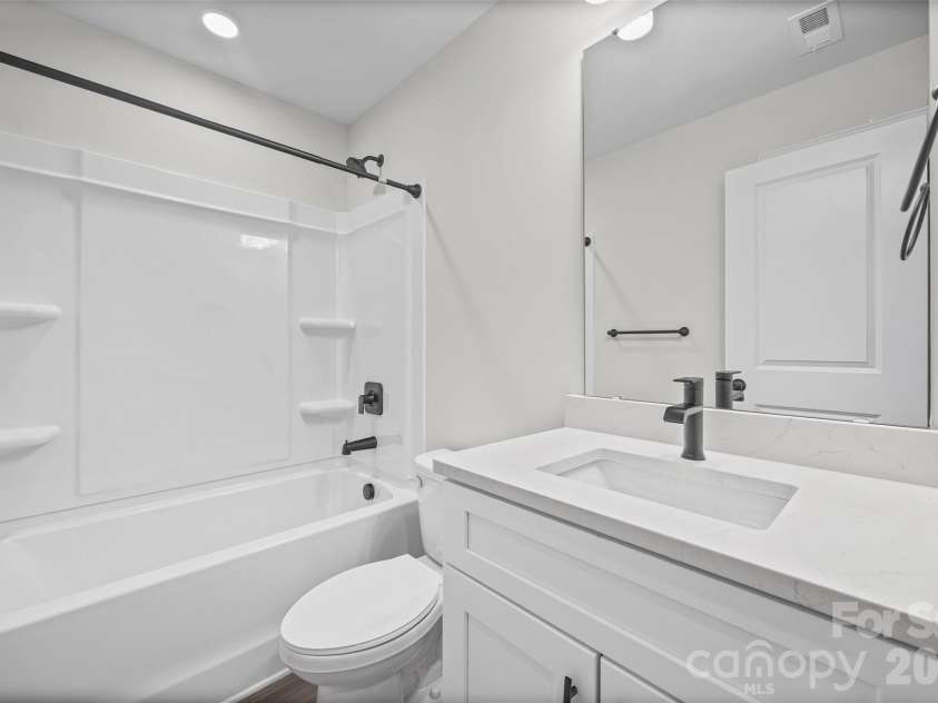600 Lewis Street, Dallas, NC 28034.  MLS# CAR4428347, YatesRealty ID 52835. 