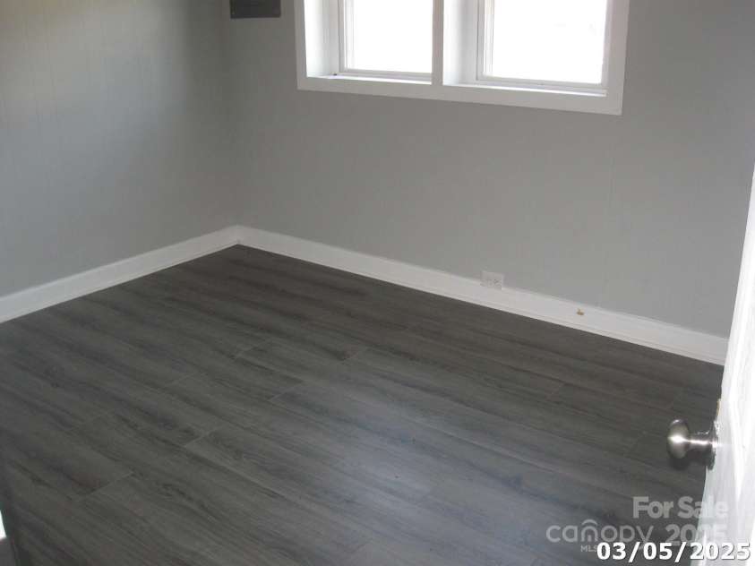 221 N Street, North Wilkesboro, NC 28659.  MLS# CAR4246220, YatesRealty ID 5284. 