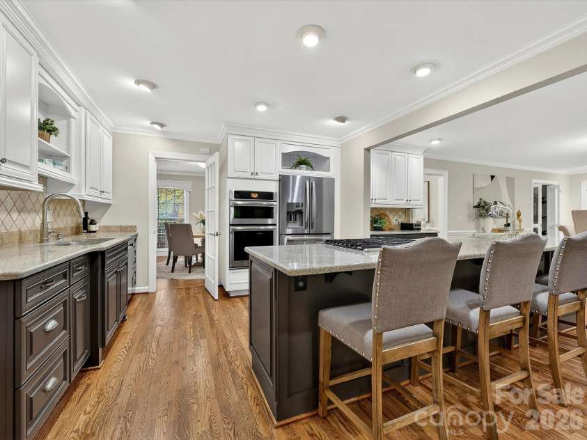 6344 Dovefield Road, Charlotte, NC 28277.  MLS# CAR4357044, YatesRealty ID 5284. Kitchen