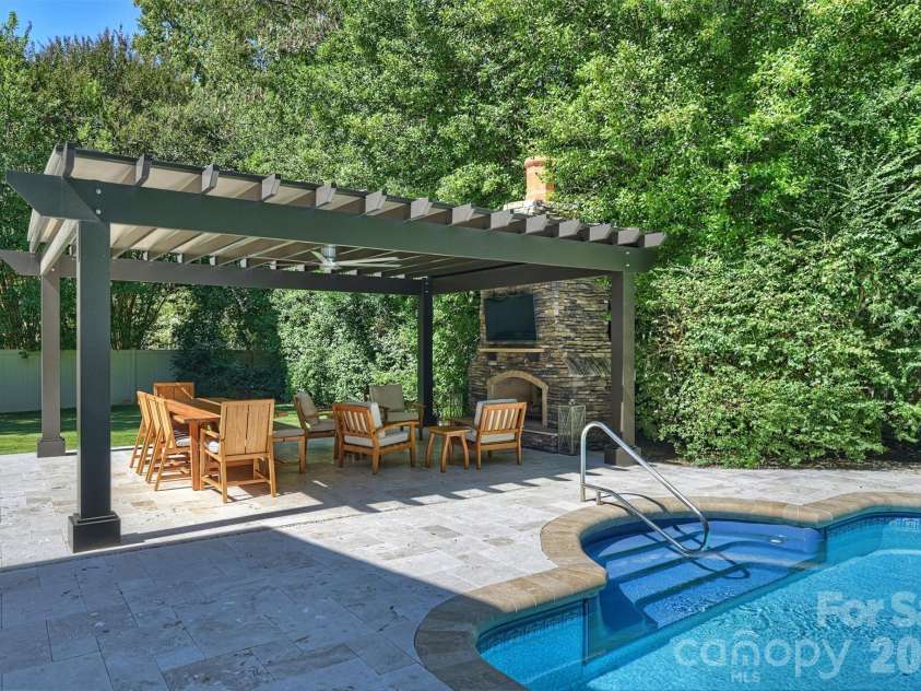 6344 Dovefield Road, Charlotte, NC 28277.  MLS# CAR4357044, YatesRealty ID 5284. Pool