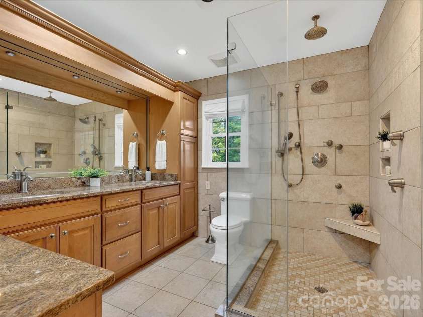 6344 Dovefield Road, Charlotte, NC 28277.  MLS# CAR4357044, YatesRealty ID 5284. Primary bathroom