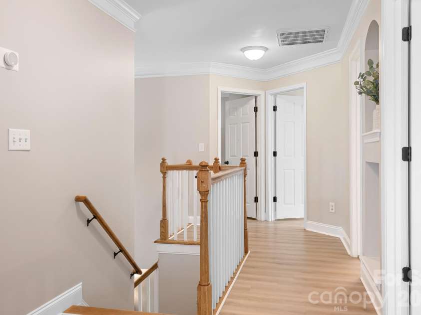 121 Middleton Place, Mooresville, NC 28117.  MLS# CAR4427806, YatesRealty ID 52842. Excellent Floor Plan