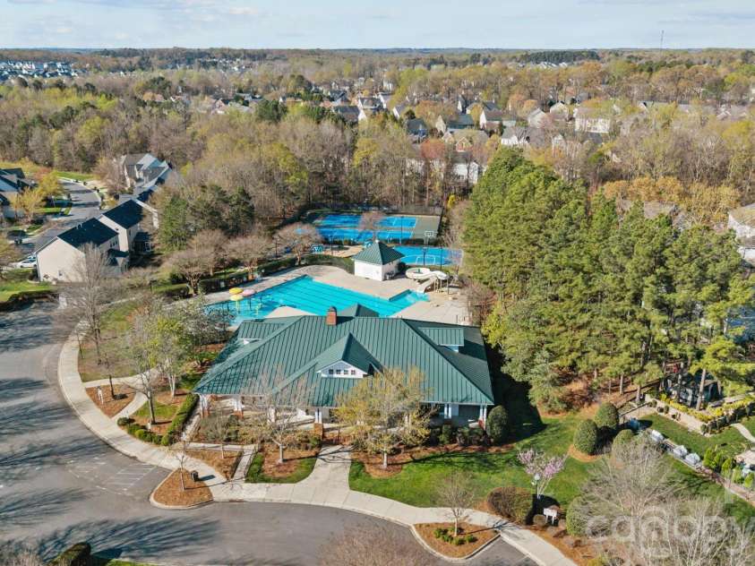 13803 Daltrey Lane, Charlotte, NC 28277.  MLS# CAR4357515, YatesRealty ID 5285. Community Amenities