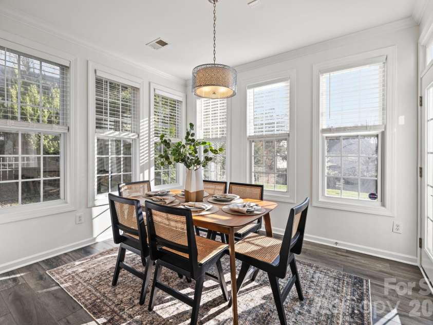 13803 Daltrey Lane, Charlotte, NC 28277.  MLS# CAR4357515, YatesRealty ID 5285. Eat-in Area