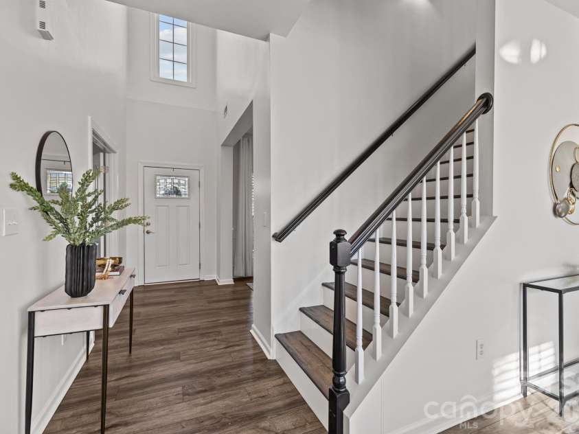 13803 Daltrey Lane, Charlotte, NC 28277.  MLS# CAR4357515, YatesRealty ID 5285. Entry 