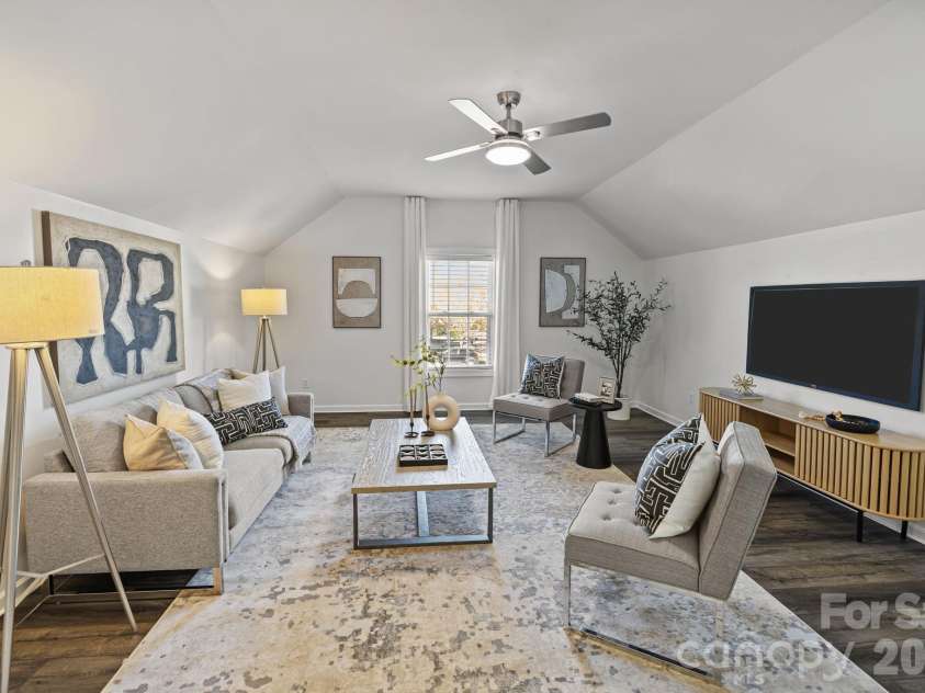 13803 Daltrey Lane, Charlotte, NC 28277.  MLS# CAR4357515, YatesRealty ID 5285. Spacious Bonus Room!