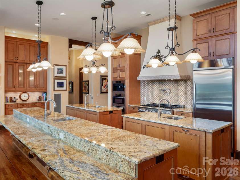 994 Clovertop Lane, Arden, NC 28704.  MLS# CAR4415790, YatesRealty ID 52854. 