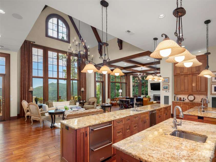 994 Clovertop Lane, Arden, NC 28704.  MLS# CAR4415790, YatesRealty ID 52854. 