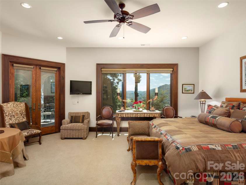 994 Clovertop Lane, Arden, NC 28704.  MLS# CAR4415790, YatesRealty ID 52854. 