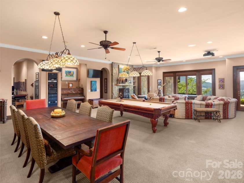 994 Clovertop Lane, Arden, NC 28704.  MLS# CAR4415790, YatesRealty ID 52854. 