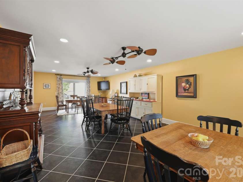 1670 Southwest Boulevard, Newton, NC 28658.  MLS# CAR4401176, YatesRealty ID 52855. 