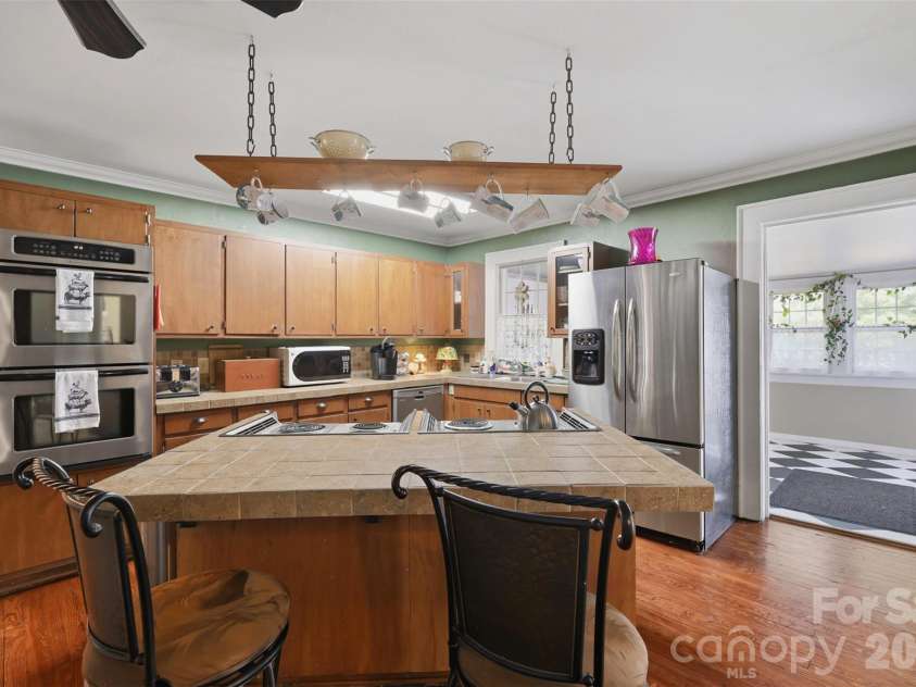 1670 Southwest Boulevard, Newton, NC 28658.  MLS# CAR4401176, YatesRealty ID 52855. 