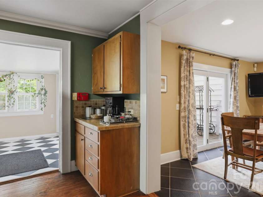 1670 Southwest Boulevard, Newton, NC 28658.  MLS# CAR4401176, YatesRealty ID 52855. 