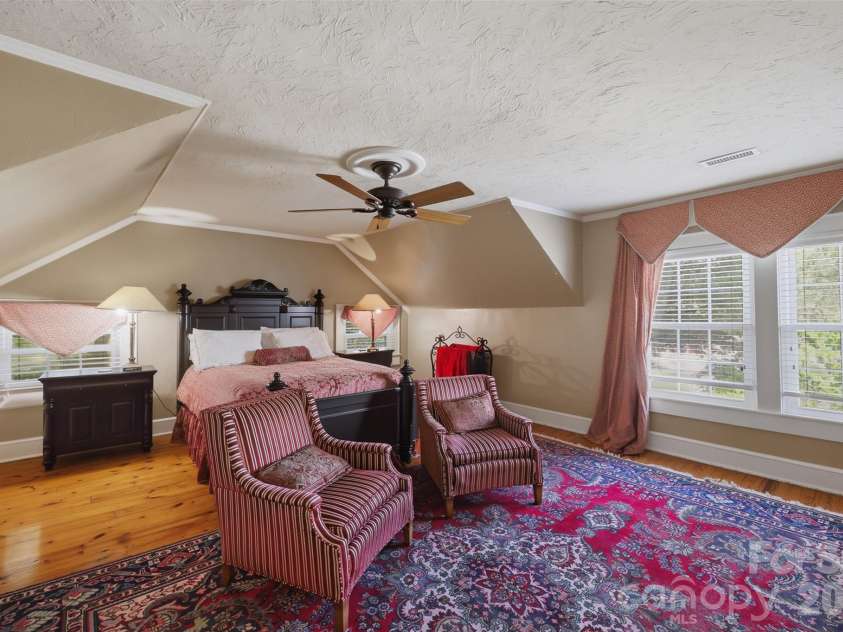 1670 Southwest Boulevard, Newton, NC 28658.  MLS# CAR4401176, YatesRealty ID 52855. 