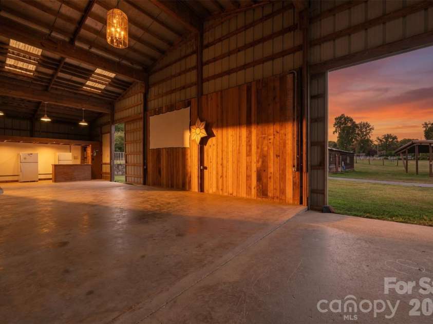 1670 Southwest Boulevard, Newton, NC 28658.  MLS# CAR4401176, YatesRealty ID 52855. Barn