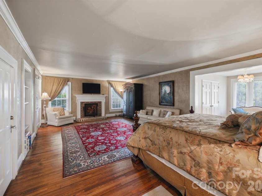 1670 Southwest Boulevard, Newton, NC 28658.  MLS# CAR4401176, YatesRealty ID 52855. Primary on Main