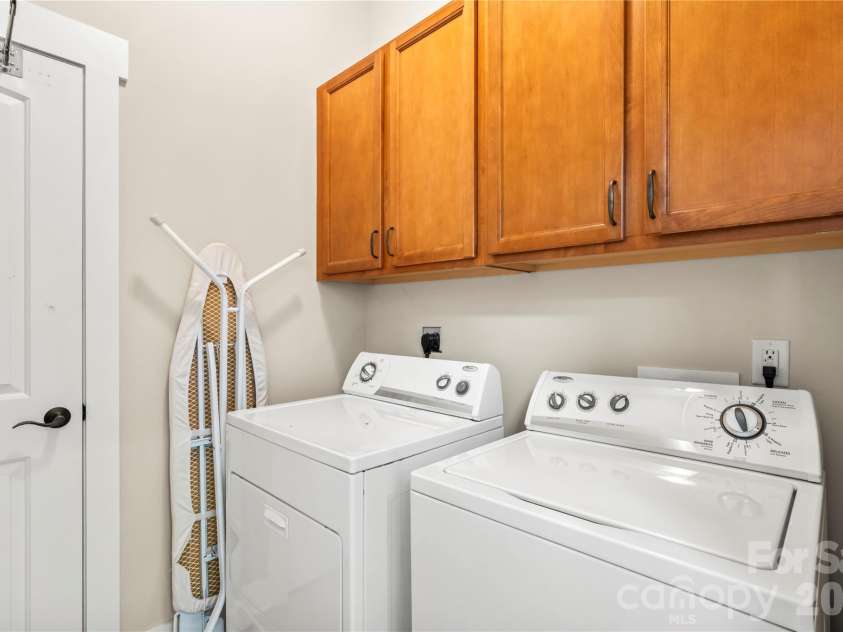 27 Dreambird Drive, Leicester, NC 28748.  MLS# CAR4424552, YatesRealty ID 52857. 