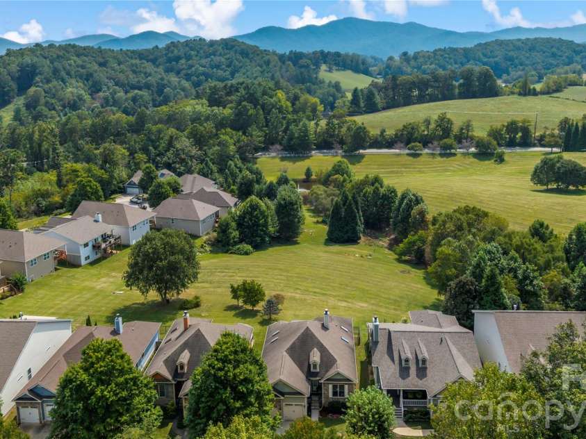 27 Dreambird Drive, Leicester, NC 28748.  MLS# CAR4424552, YatesRealty ID 52857. 