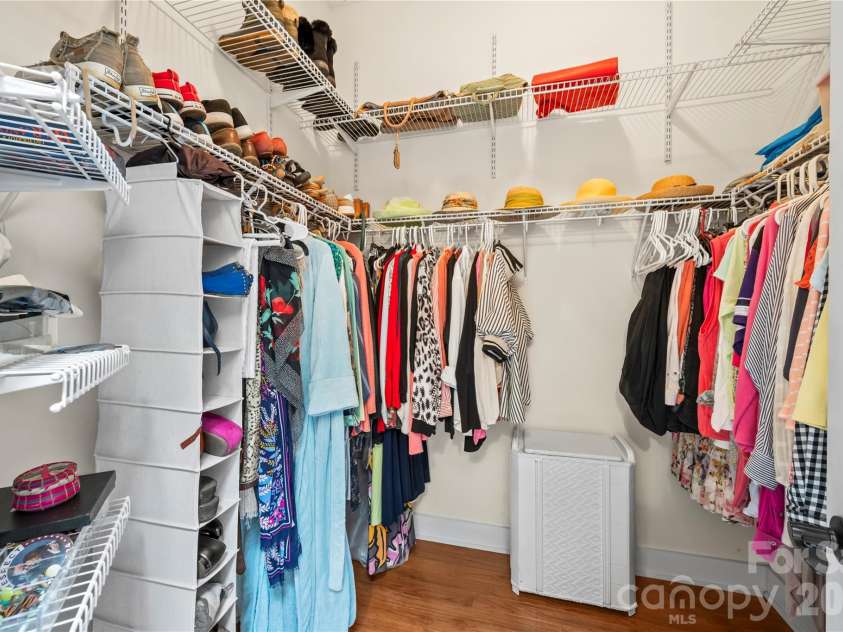 27 Dreambird Drive, Leicester, NC 28748.  MLS# CAR4424552, YatesRealty ID 52857. Large walk-in closet