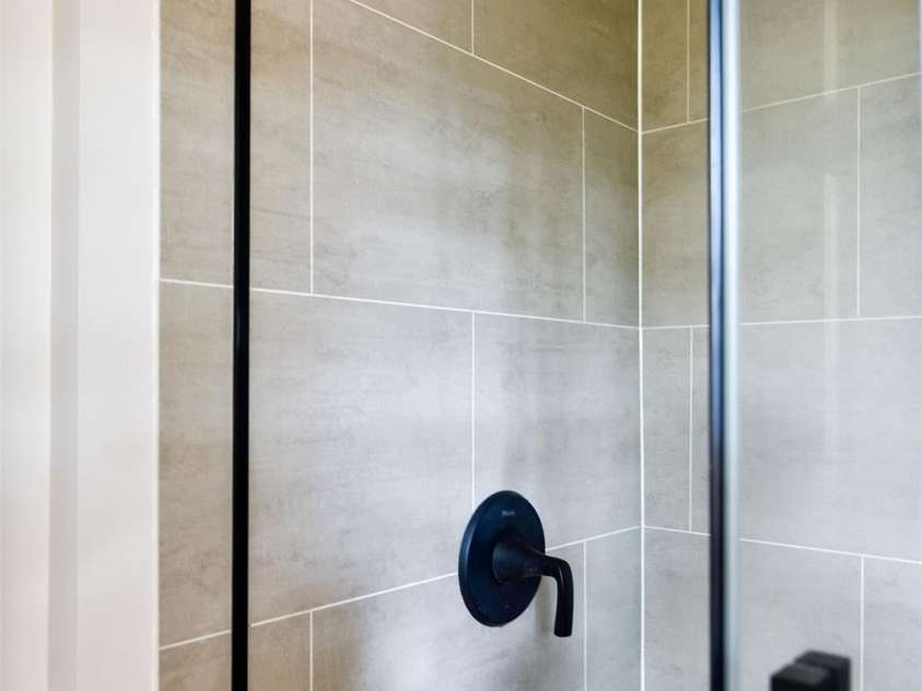3910 Fallston Road, Shelby, NC 28150.  MLS# CAR4427337, YatesRealty ID 52858. Remodeled step in shower